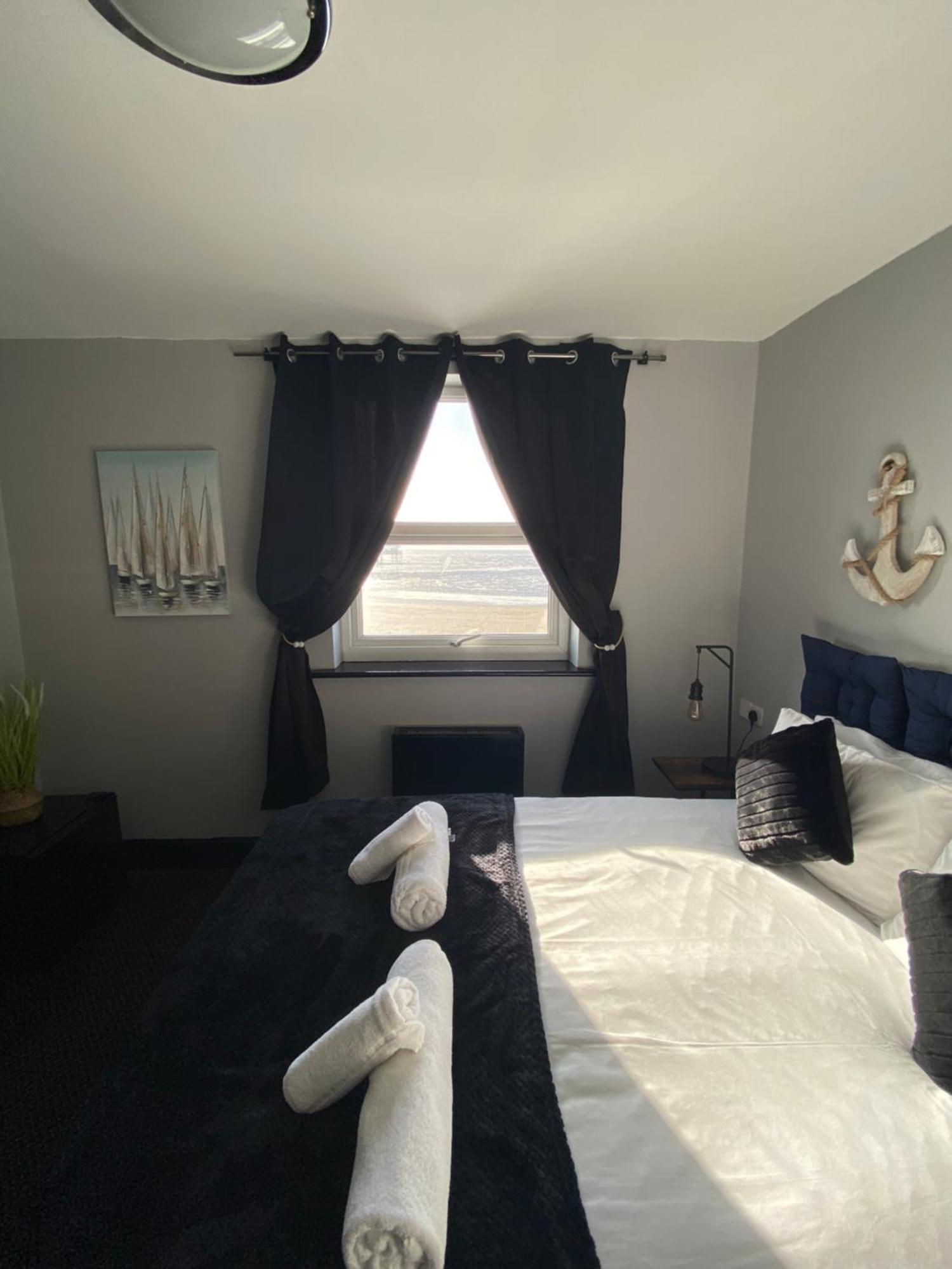 Bay View Rooms At Mentone Hotel Weston-super-Mare Exterior photo