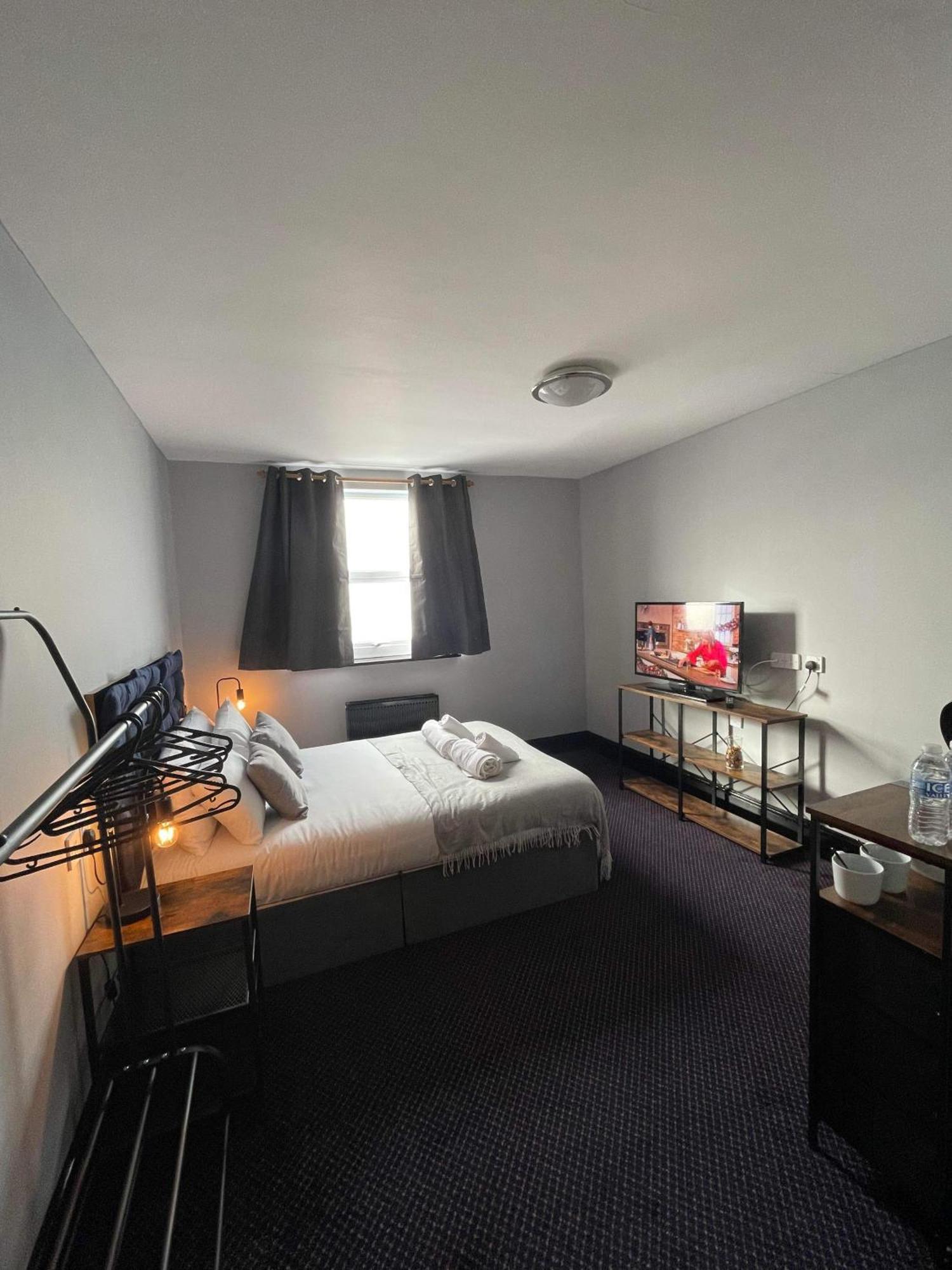 Bay View Rooms At Mentone Hotel Weston-super-Mare Exterior photo